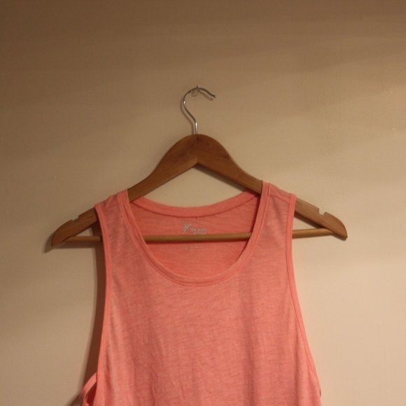 Old Navy Pink Activewear Tank Top - Picture 2 of 6